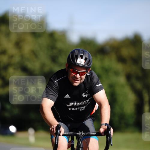 07.09.2025 - 19. Norderstedt Triathlon Michael Burmester http://msf.ph/oto/8846137 07.09.2025 11:13:33 Radfahren 796, 806 meine-sportfotos.de