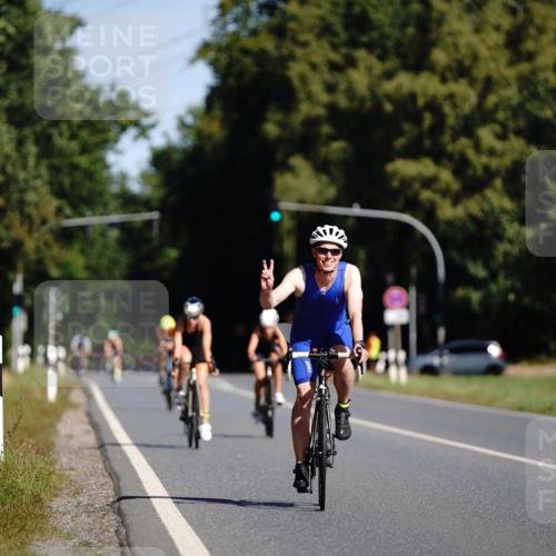 07.09.2025 - 19. Norderstedt Triathlon Michael Burmester http://msf.ph/oto/8846329 07.09.2025 11:15:31 Radfahren 1228 meine-sportfotos.de