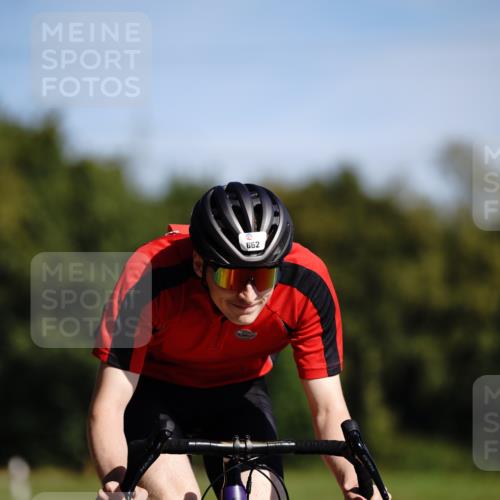 07.09.2025 - 19. Norderstedt Triathlon Michael Burmester http://msf.ph/oto/8846414 07.09.2025 11:16:25 Radfahren 862 meine-sportfotos.de