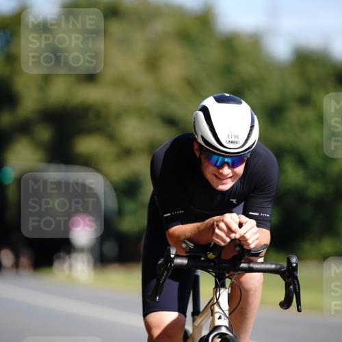 07.09.2025 - 19. Norderstedt Triathlon Michael Burmester http://msf.ph/oto/8846455 07.09.2025 11:16:53 Radfahren 1198 meine-sportfotos.de
