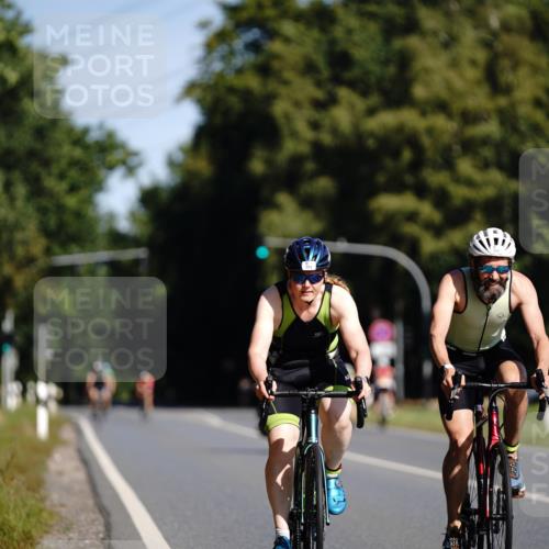07.09.2025 - 19. Norderstedt Triathlon Michael Burmester http://msf.ph/oto/8846465 07.09.2025 11:16:56 Radfahren 196, 784, 1198 meine-sportfotos.de