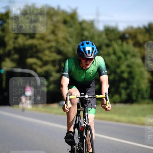 07.09.2025 - 19. Norderstedt Triathlon Michael Burmester http://msf.ph/oto/8846491 07.09.2025 11:17:09 Radfahren 152, 204, 1173 meine-sportfotos.de