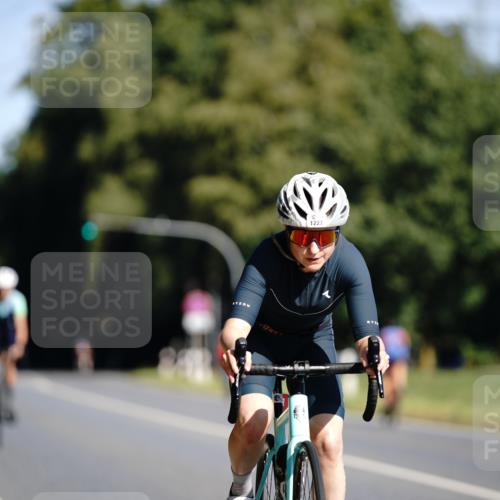 07.09.2025 - 19. Norderstedt Triathlon Michael Burmester http://msf.ph/oto/8846502 07.09.2025 11:17:20 Radfahren 1227 meine-sportfotos.de