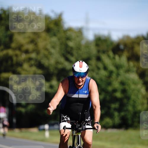 07.09.2025 - 19. Norderstedt Triathlon Michael Burmester http://msf.ph/oto/8846543 07.09.2025 11:17:37 Radfahren 710 meine-sportfotos.de