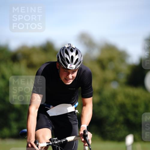 07.09.2025 - 19. Norderstedt Triathlon Michael Burmester http://msf.ph/oto/8846561 07.09.2025 11:18:10 Radfahren 1203 meine-sportfotos.de