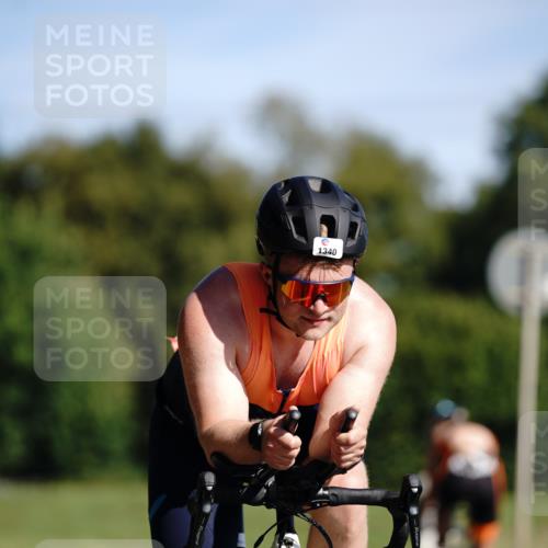 07.09.2025 - 19. Norderstedt Triathlon Michael Burmester http://msf.ph/oto/8846717 07.09.2025 11:20:45 Radfahren 1340 meine-sportfotos.de