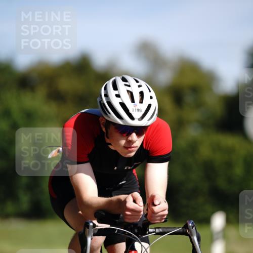 07.09.2025 - 19. Norderstedt Triathlon Michael Burmester http://msf.ph/oto/8846799 07.09.2025 11:22:07 Radfahren 1199 meine-sportfotos.de