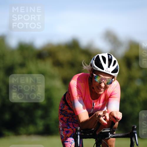 07.09.2025 - 19. Norderstedt Triathlon Michael Burmester http://msf.ph/oto/8847005 07.09.2025 11:24:35 Radfahren 1314 meine-sportfotos.de