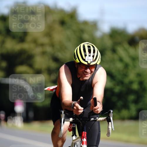 07.09.2025 - 19. Norderstedt Triathlon Michael Burmester http://msf.ph/oto/8847134 07.09.2025 11:25:35 Radfahren 1219, 1236 meine-sportfotos.de