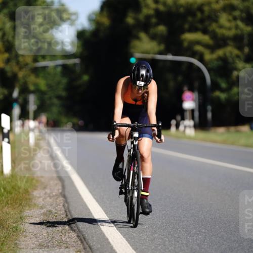 07.09.2025 - 19. Norderstedt Triathlon Michael Burmester http://msf.ph/oto/8847138 07.09.2025 11:25:49 Radfahren 1195 meine-sportfotos.de