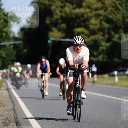 07.09.2025 - 19. Norderstedt Triathlon Michael Burmester http://msf.ph/oto/8847287 07.09.2025 11:27:03 Radfahren 238, 1160, 1253 meine-sportfotos.de