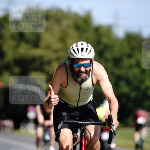 07.09.2025 - 19. Norderstedt Triathlon Michael Burmester http://msf.ph/oto/8847417 07.09.2025 11:27:34 Radfahren 154, 196 meine-sportfotos.de