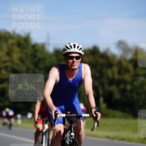07.09.2025 - 19. Norderstedt Triathlon Michael Burmester http://msf.ph/oto/8847624 07.09.2025 11:29:24 Radfahren 819, 1196, 1228 meine-sportfotos.de