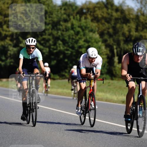 07.09.2025 - 19. Norderstedt Triathlon Michael Burmester http://msf.ph/oto/8847814 07.09.2025 11:31:05 Radfahren 284, 862, 1190, 1208, 1363 meine-sportfotos.de