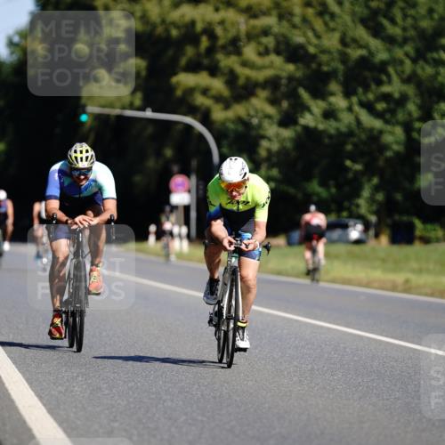 07.09.2025 - 19. Norderstedt Triathlon Michael Burmester http://msf.ph/oto/8847850 07.09.2025 11:31:29 Radfahren 749, 771 meine-sportfotos.de