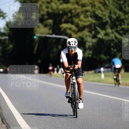 07.09.2025 - 19. Norderstedt Triathlon Michael Burmester http://msf.ph/oto/8847914 07.09.2025 11:32:16 Radfahren 186 meine-sportfotos.de