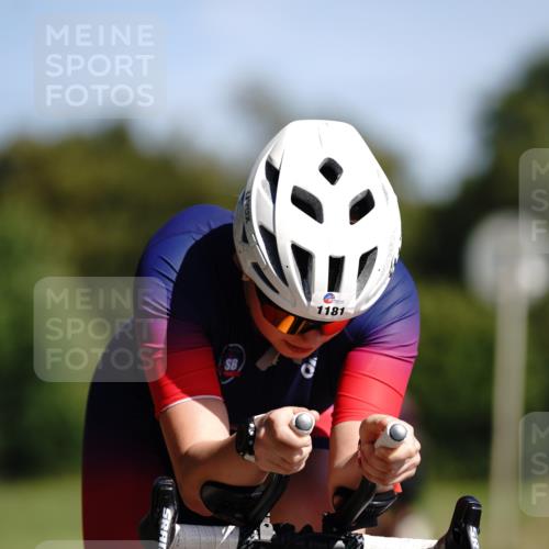 07.09.2025 - 19. Norderstedt Triathlon Michael Burmester http://msf.ph/oto/8847930 07.09.2025 11:32:42 Radfahren 774, 834, 1181 meine-sportfotos.de