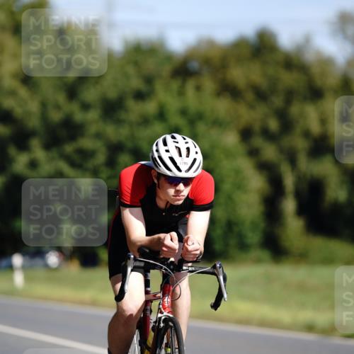 07.09.2025 - 19. Norderstedt Triathlon Michael Burmester http://msf.ph/oto/8848012 07.09.2025 11:33:32 Radfahren 1199, 1333 meine-sportfotos.de