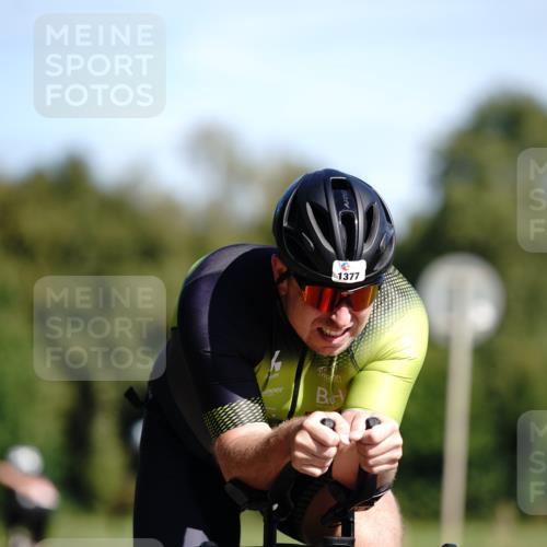 07.09.2025 - 19. Norderstedt Triathlon Michael Burmester http://msf.ph/oto/8848046 07.09.2025 11:33:54 Radfahren 1377 meine-sportfotos.de