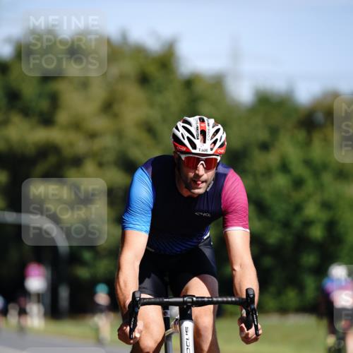 07.09.2025 - 19. Norderstedt Triathlon Michael Burmester http://msf.ph/oto/8848060 07.09.2025 11:34:15 Radfahren 1306 meine-sportfotos.de