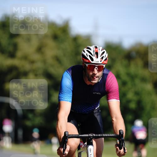 07.09.2025 - 19. Norderstedt Triathlon Michael Burmester http://msf.ph/oto/8848062 07.09.2025 11:34:16 Radfahren 190, 1306 meine-sportfotos.de