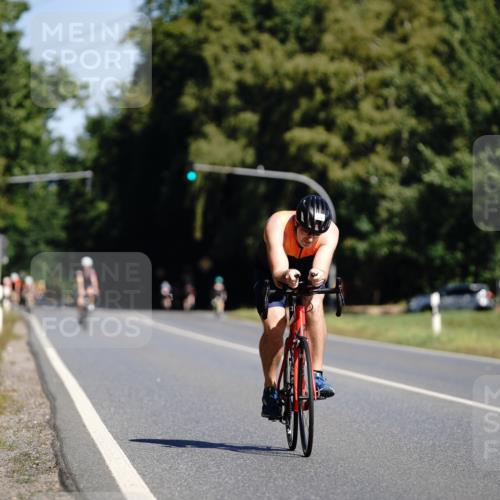07.09.2025 - 19. Norderstedt Triathlon Michael Burmester http://msf.ph/oto/8848082 07.09.2025 11:34:25 Radfahren 833, 1184, 1357 meine-sportfotos.de
