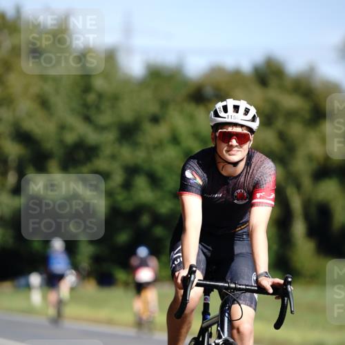 07.09.2025 - 19. Norderstedt Triathlon Michael Burmester http://msf.ph/oto/8848090 07.09.2025 11:34:36 Radfahren 1156 meine-sportfotos.de