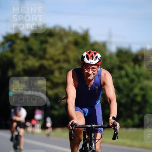 07.09.2025 - 19. Norderstedt Triathlon Michael Burmester http://msf.ph/oto/8848168 07.09.2025 11:35:09 Radfahren 801, 821 meine-sportfotos.de