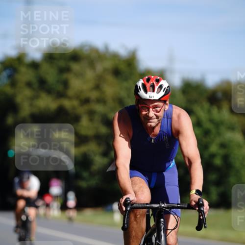 07.09.2025 - 19. Norderstedt Triathlon Michael Burmester http://msf.ph/oto/8848170 07.09.2025 11:35:09 Radfahren 801, 821 meine-sportfotos.de