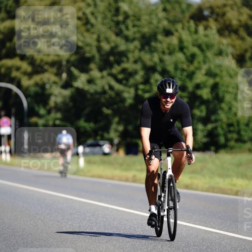 07.09.2025 - 19. Norderstedt Triathlon Michael Burmester http://msf.ph/oto/8848188 07.09.2025 11:35:20 Radfahren 191, 734, 775 meine-sportfotos.de