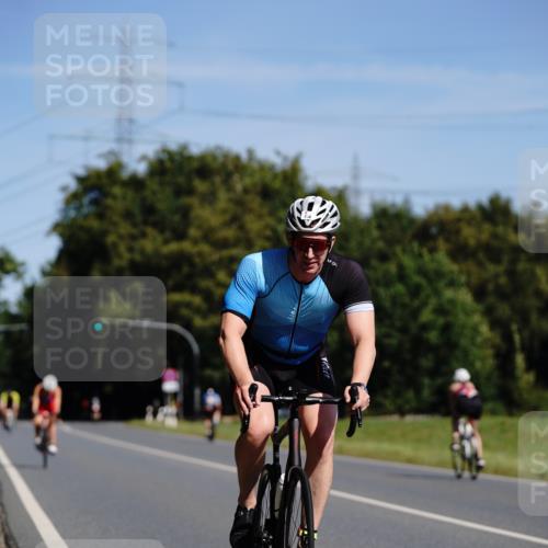 07.09.2025 - 19. Norderstedt Triathlon Michael Burmester http://msf.ph/oto/8848196 07.09.2025 11:35:21 Radfahren 191, 734, 775 meine-sportfotos.de