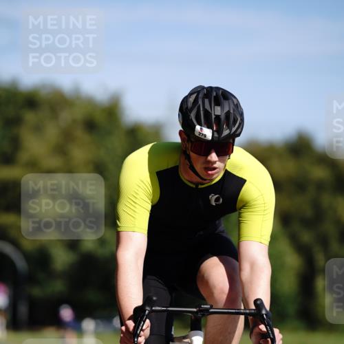 07.09.2025 - 19. Norderstedt Triathlon Michael Burmester http://msf.ph/oto/8848216 07.09.2025 11:35:32 Radfahren 279 meine-sportfotos.de