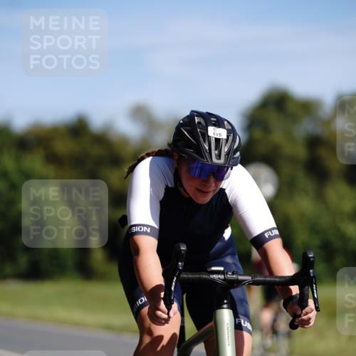 07.09.2025 - 19. Norderstedt Triathlon Michael Burmester http://msf.ph/oto/8848244 07.09.2025 11:35:51 Radfahren 252, 303, 815 meine-sportfotos.de