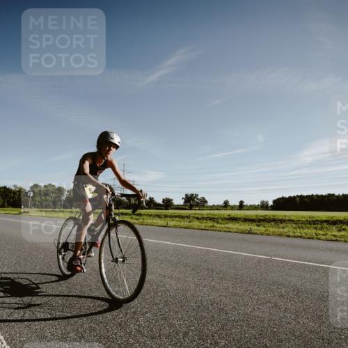 07.09.2025 - 19. Norderstedt Triathlon Michael Burmester http://msf.ph/oto/8849213 07.09.2025 09:39:12 Radfahren 568, 572, 586, 613 meine-sportfotos.de