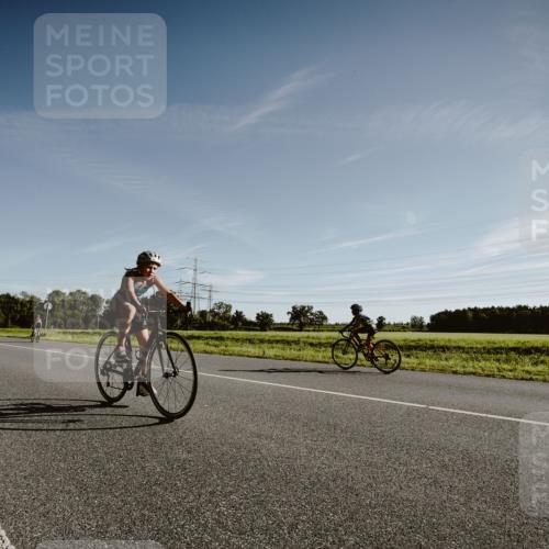 07.09.2025 - 19. Norderstedt Triathlon Michael Burmester http://msf.ph/oto/8849229 07.09.2025 09:39:34 Radfahren 566, 618 meine-sportfotos.de