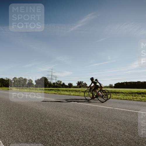 07.09.2025 - 19. Norderstedt Triathlon Michael Burmester http://msf.ph/oto/8849281 07.09.2025 09:40:29 Radfahren 554, 577 meine-sportfotos.de