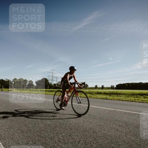 07.09.2025 - 19. Norderstedt Triathlon Michael Burmester http://msf.ph/oto/8849296 07.09.2025 09:40:55 Radfahren 574 meine-sportfotos.de