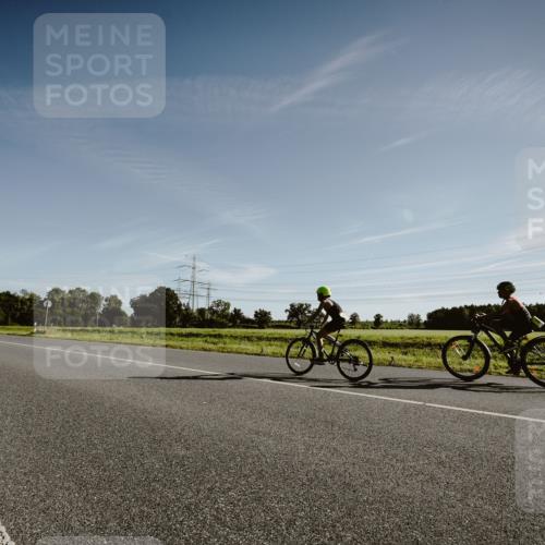 07.09.2025 - 19. Norderstedt Triathlon Michael Burmester http://msf.ph/oto/8849308 07.09.2025 09:41:08 Radfahren 565, 597 meine-sportfotos.de