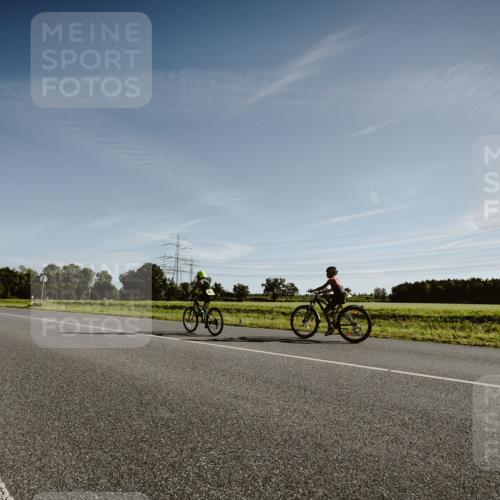 07.09.2025 - 19. Norderstedt Triathlon Michael Burmester http://msf.ph/oto/8849312 07.09.2025 09:41:09 Radfahren 565, 597 meine-sportfotos.de