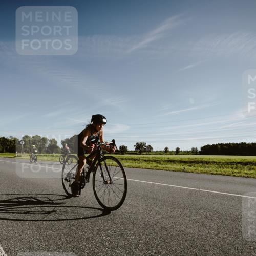 07.09.2025 - 19. Norderstedt Triathlon Michael Burmester http://msf.ph/oto/8849316 07.09.2025 09:41:10 Radfahren 565, 584 meine-sportfotos.de