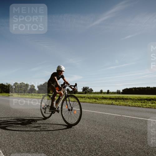 07.09.2025 - 19. Norderstedt Triathlon Michael Burmester http://msf.ph/oto/8849376 07.09.2025 09:42:23 Radfahren 575 meine-sportfotos.de