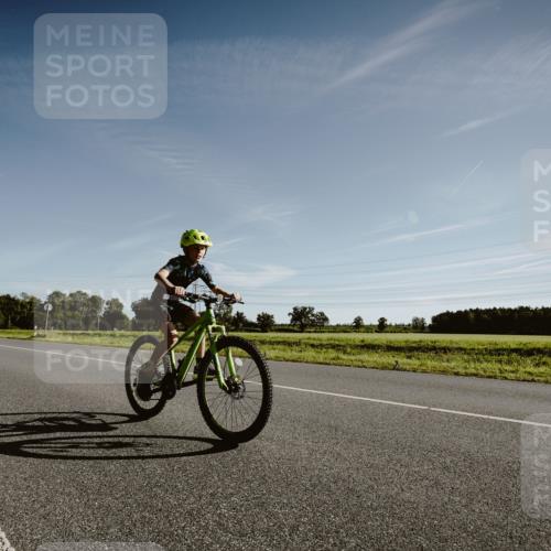 07.09.2025 - 19. Norderstedt Triathlon Michael Burmester http://msf.ph/oto/8849385 07.09.2025 09:42:49 Radfahren 610 meine-sportfotos.de