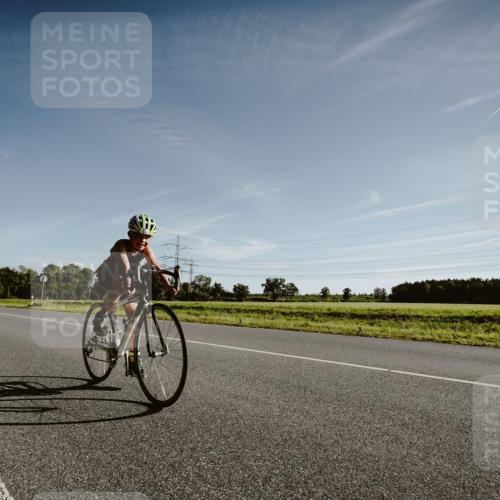 07.09.2025 - 19. Norderstedt Triathlon Michael Burmester http://msf.ph/oto/8849413 07.09.2025 09:43:48 Radfahren 571 meine-sportfotos.de