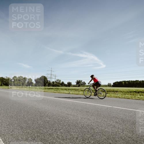 07.09.2025 - 19. Norderstedt Triathlon Michael Burmester http://msf.ph/oto/8849472 07.09.2025 10:21:43 Radfahren  meine-sportfotos.de