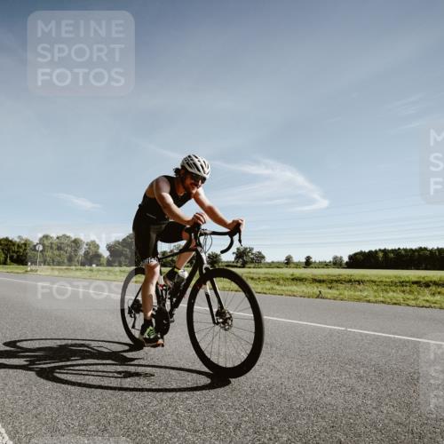 07.09.2025 - 19. Norderstedt Triathlon Michael Burmester http://msf.ph/oto/8849480 07.09.2025 10:21:59 Radfahren 1138 meine-sportfotos.de