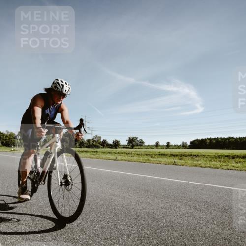 07.09.2025 - 19. Norderstedt Triathlon Michael Burmester http://msf.ph/oto/8849504 07.09.2025 10:25:06 Radfahren 1111 meine-sportfotos.de