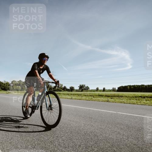 07.09.2025 - 19. Norderstedt Triathlon Michael Burmester http://msf.ph/oto/8849533 07.09.2025 10:26:15 Radfahren 1117 meine-sportfotos.de