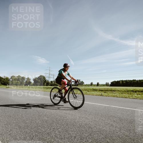 07.09.2025 - 19. Norderstedt Triathlon Michael Burmester http://msf.ph/oto/8849576 07.09.2025 10:29:37 Radfahren 1126, 1143 meine-sportfotos.de