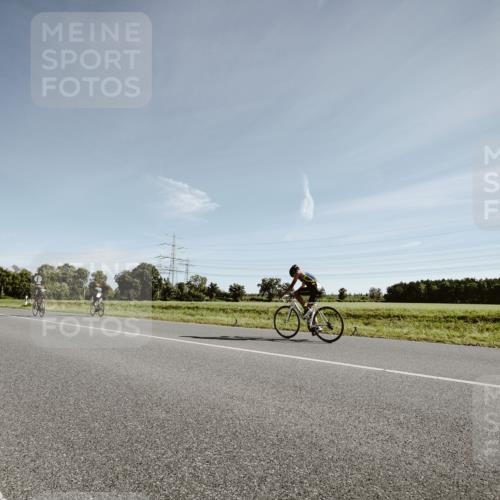07.09.2025 - 19. Norderstedt Triathlon Michael Burmester http://msf.ph/oto/8849735 07.09.2025 10:33:39 Radfahren  meine-sportfotos.de