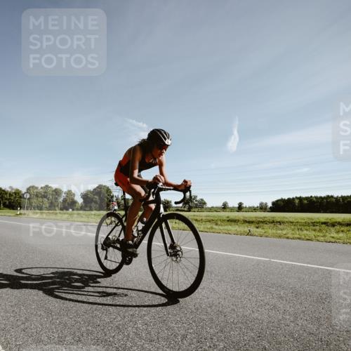 07.09.2025 - 19. Norderstedt Triathlon Michael Burmester http://msf.ph/oto/8849745 07.09.2025 10:35:09 Radfahren 646 meine-sportfotos.de